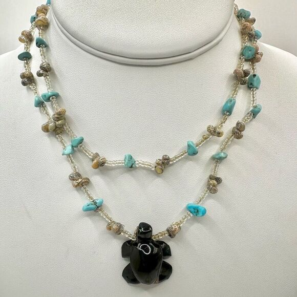 Turquoise and shell wood turtle long pendant necklace - Picture 1 of 10